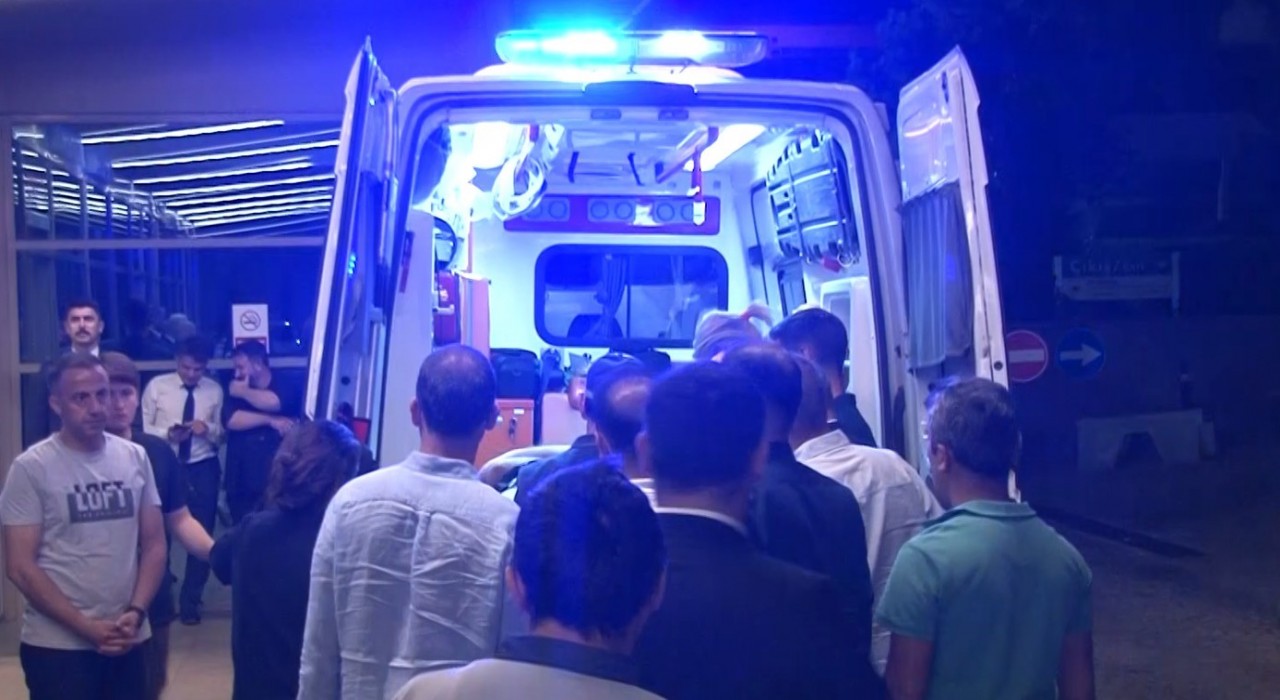Bodrumda deniz kazası geçiren AK Parti Genel Başkan Yardımcısı Yalçın, ambulans uçakla İstanbula getirildi