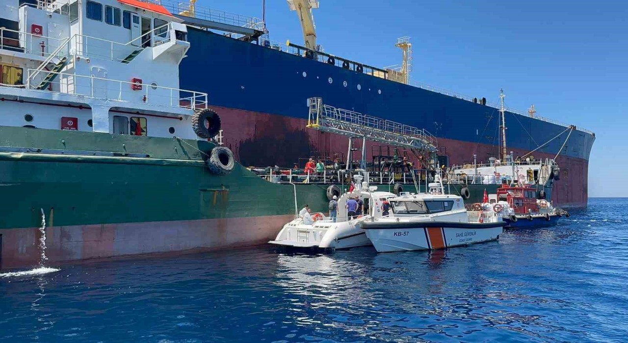 Bozcaada açıklarında slaç basan gemiye 8 milyon TL ceza