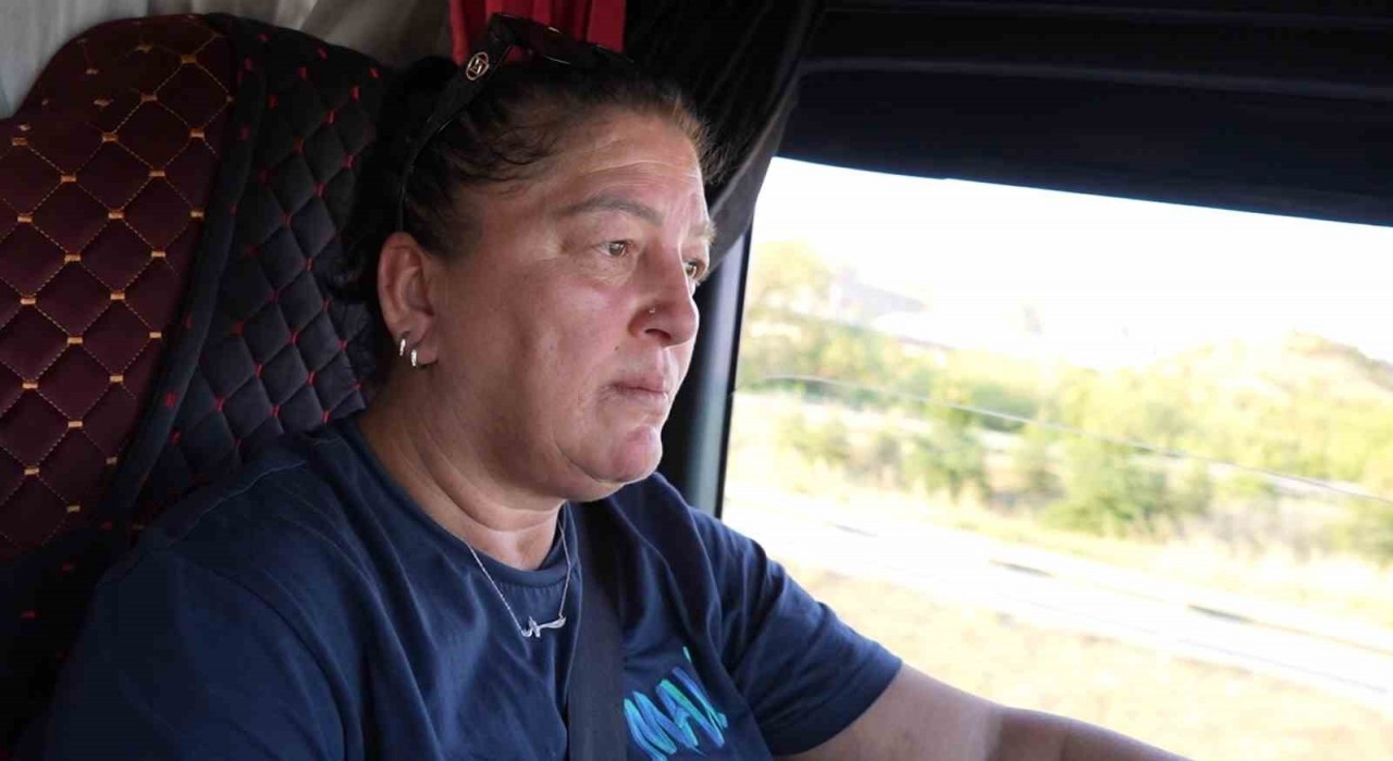 Bu meslek kadınlara göre değil dediler, o direksiyon başına geçti: Yolların sultanı Meliha