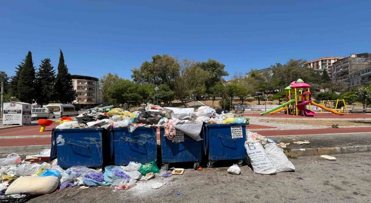 Bucada maaş krizi sürüyor: İşçiler parasız, sokaklar çöp dolu