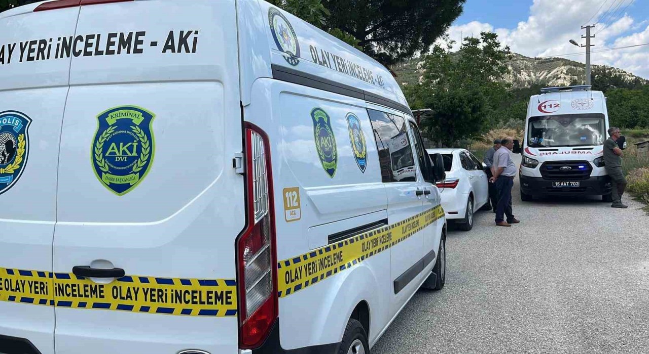 Burdurda 4 gündür haber alınamayan adam evinde ölü bulundu