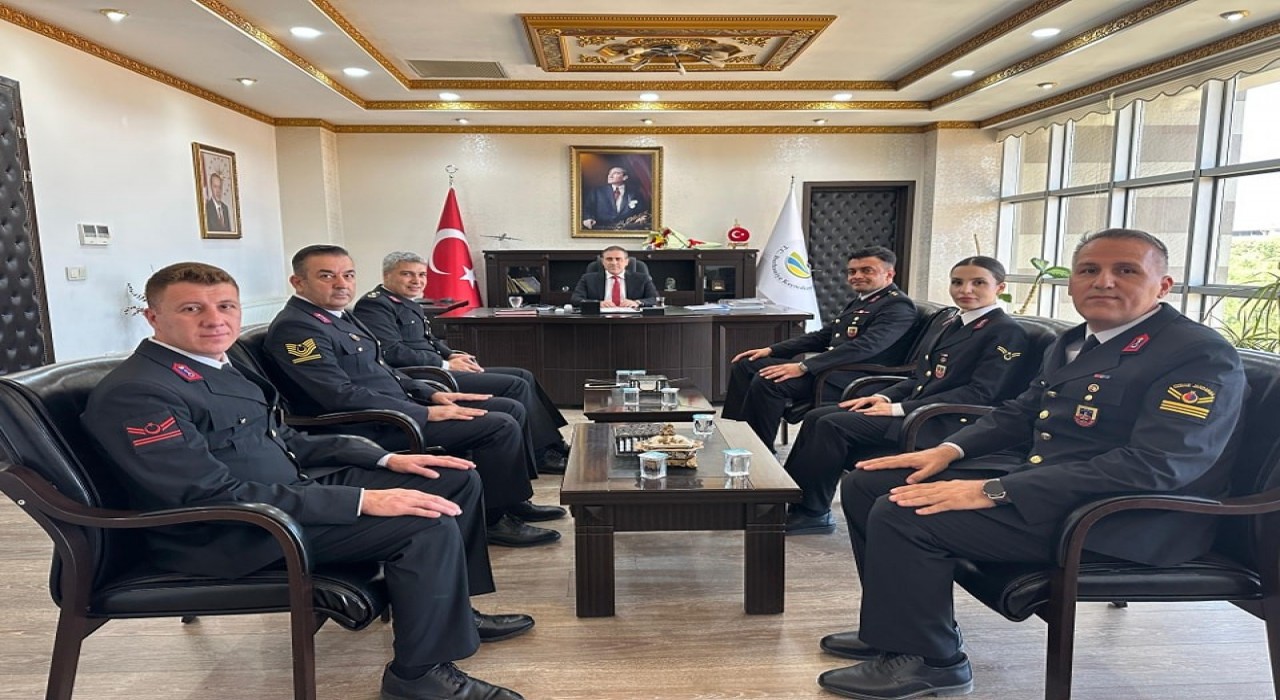 Burhaniyede jandarma teşkilatı Kaymakam Memişi ziyaret etti