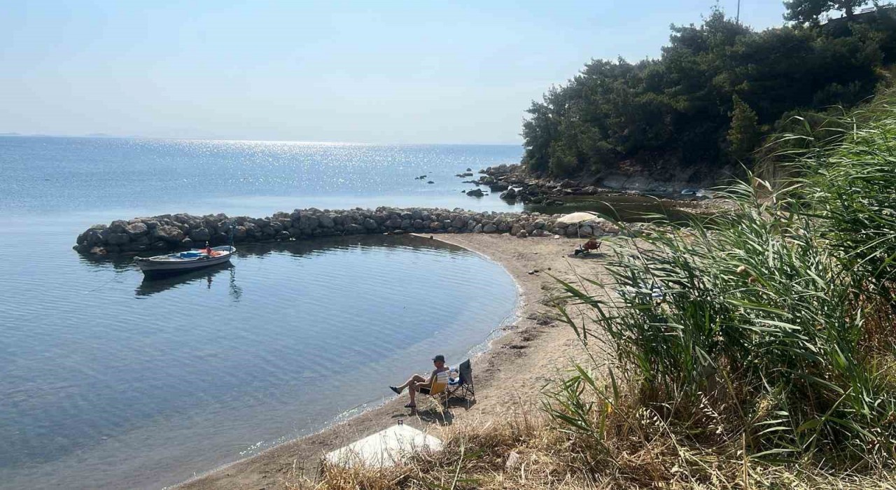Burhaniyede Pelitköy İçmeler Sahili sakinleri kıyı işgaline tepkili