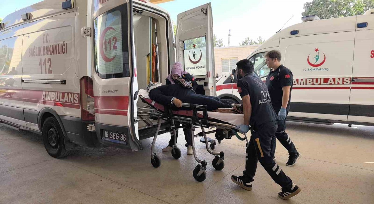 Bursada otomobiller çarpıştı: 4 yaralı