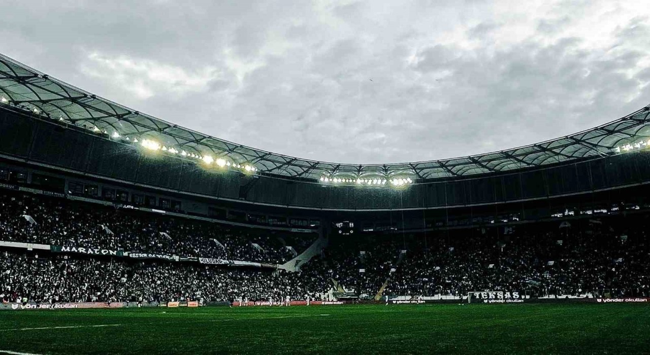 Bursasporda kombine satışları 30 bini geçti