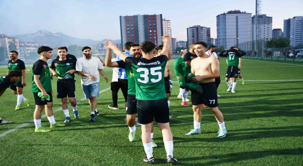 Büyük Toramanspor; 1. Amatör Kümeye yükseldi