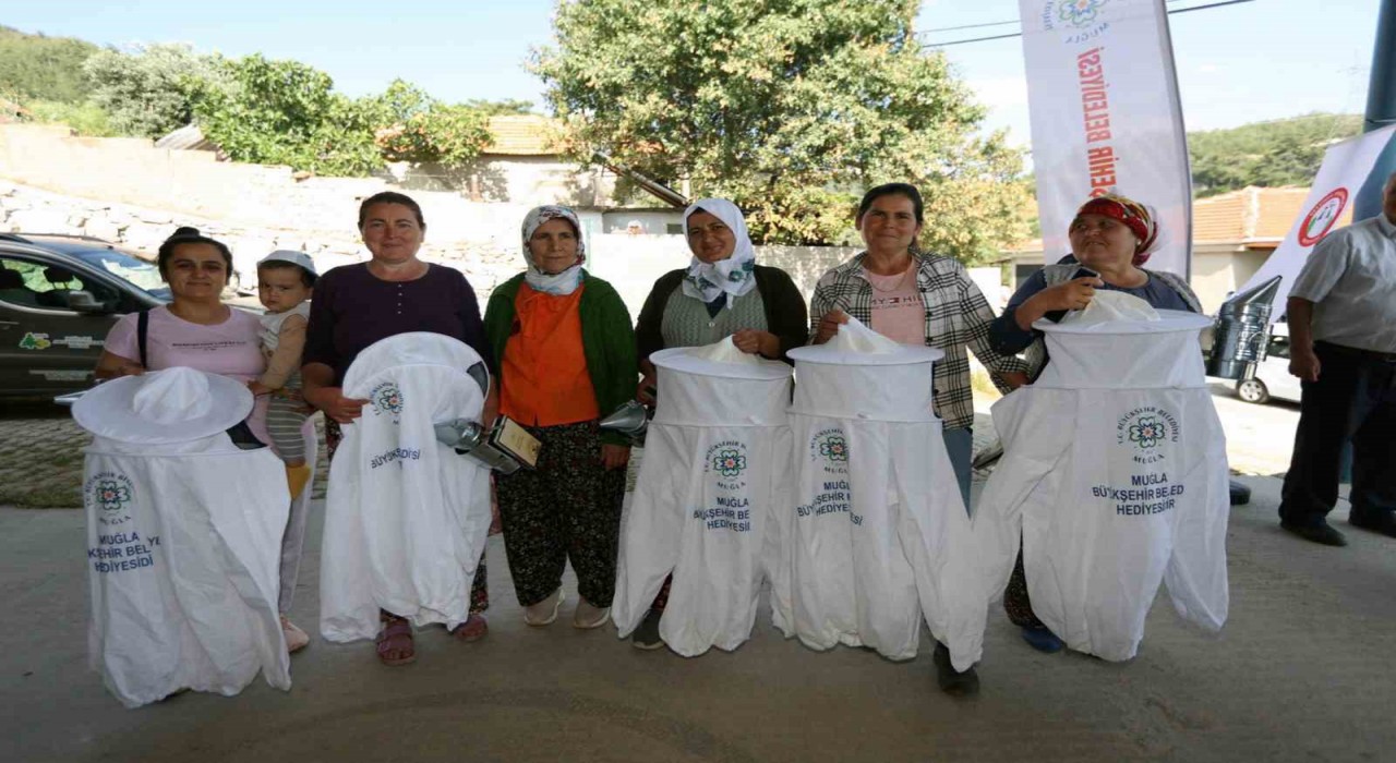 Büyükşehirden Arıcılara Nefes Aldıran Destek