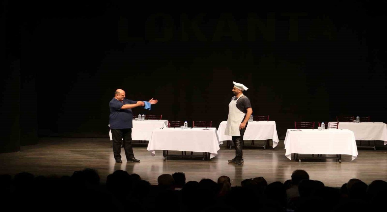 Büyükşehirin ‘Lokanta tiyatrosu büyük beğeni topladı