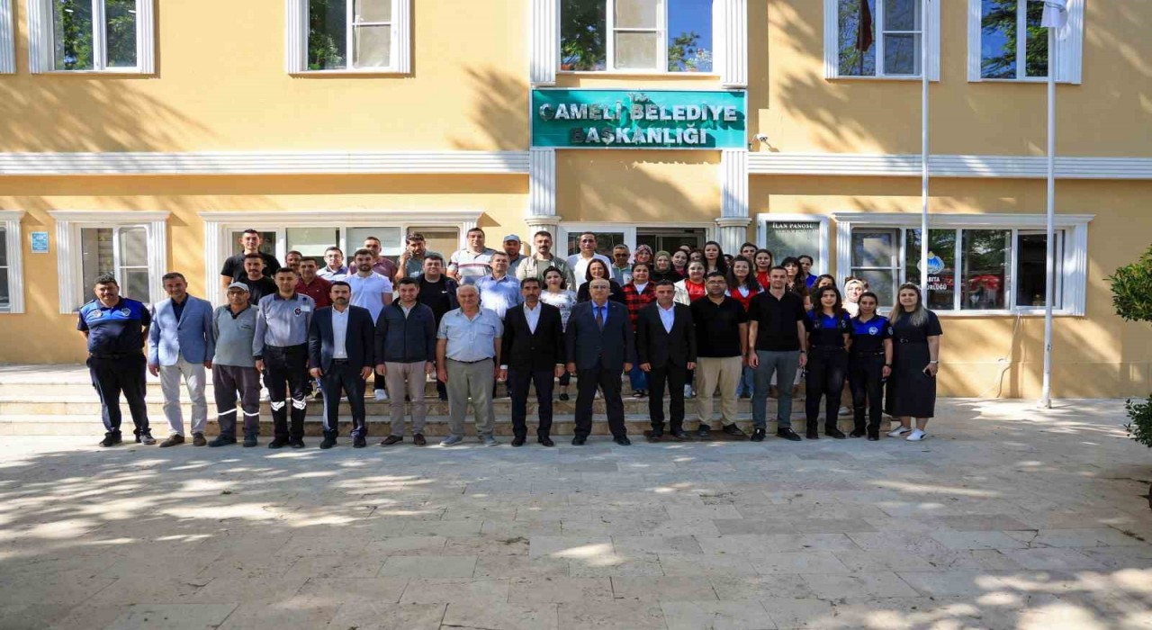 Çameli Belediyesinde Başkan Arslan mesai arkadaşlarıyla bayramlaştı