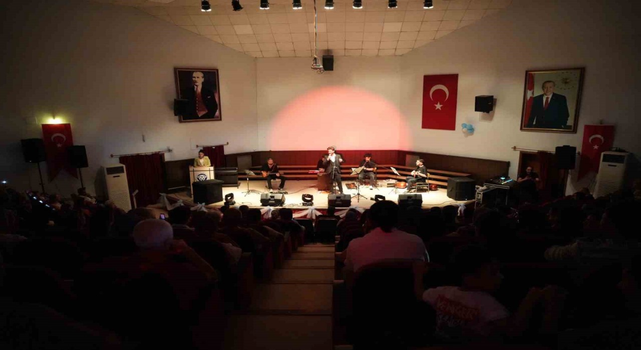 Canlı Sesler Yarışmasında final heyecanı yaşandı