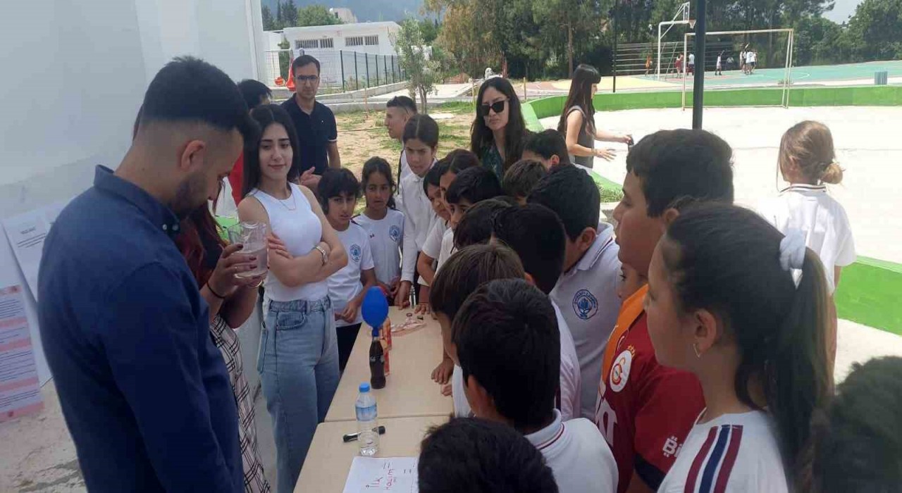 Çatalköyde üniversitelilerden ilham veren eğitim desteği