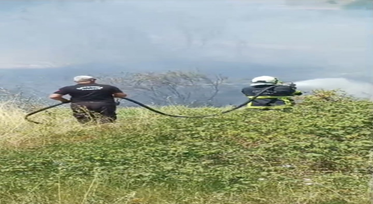 Çaycumada örtü yangını korkuttu