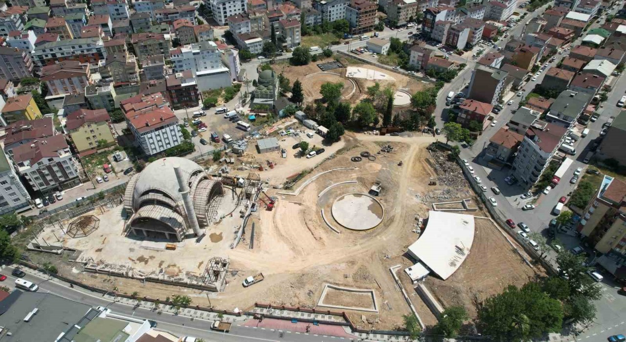 Çayırovaya yeni nefes: Kent meydanı yükseliyor