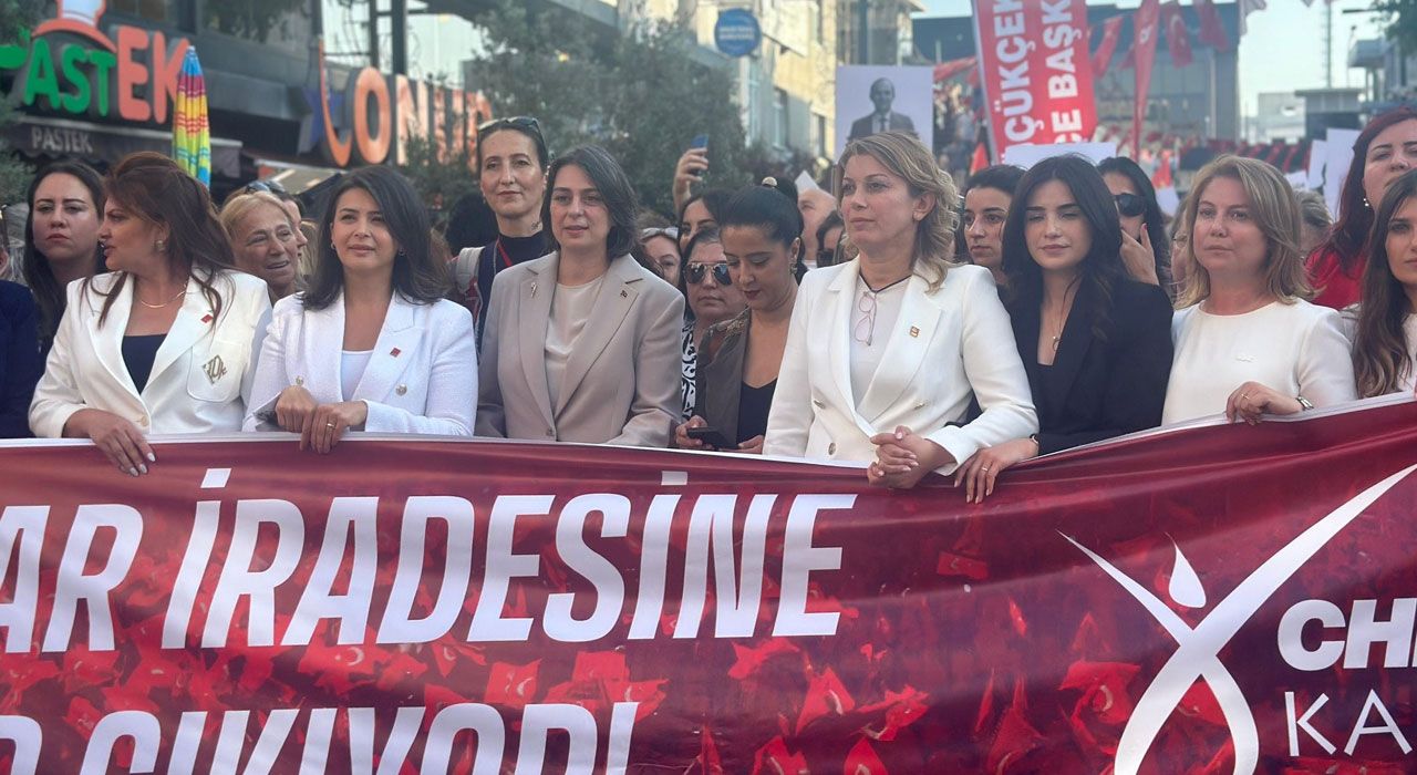 CHP Kadın Kolları'nın Adalet ve Özgürlük Yürüyüşü’ne Polis Müdahalesi