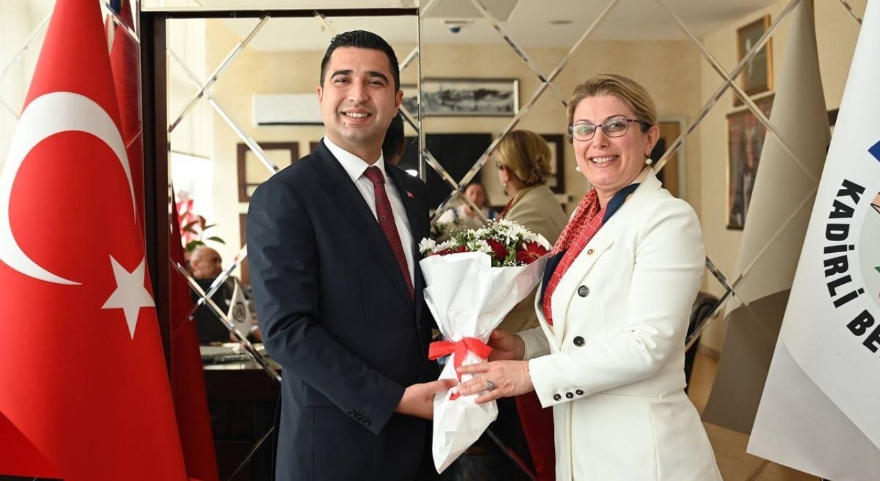 CHP'li Kaya’dan Kadirli Belediyesi’ne Yapılan Taşlı Saldırıya Tepki