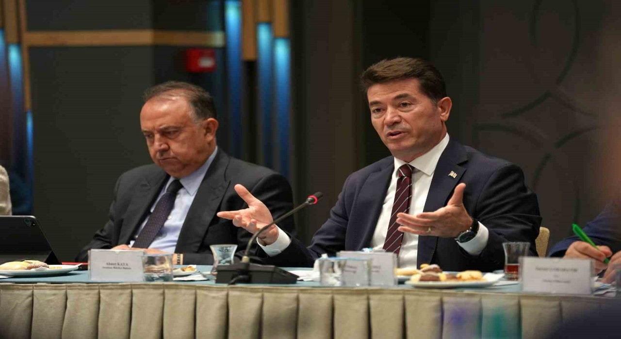 CHPli Ortahisar Belediye Başkanı Kayanın ‘turizm için içkili mekan talebine Trabzonlulardan tepki
