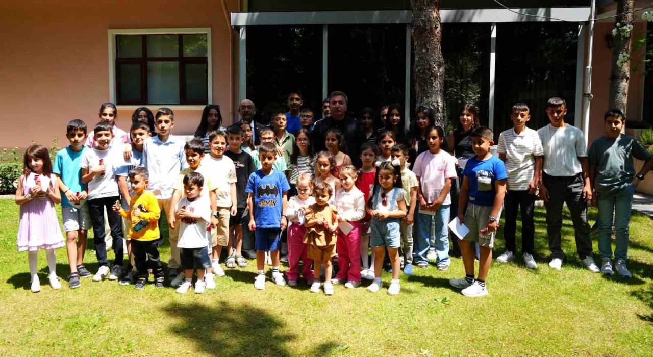 Çocukların bayram harçlığı Validen