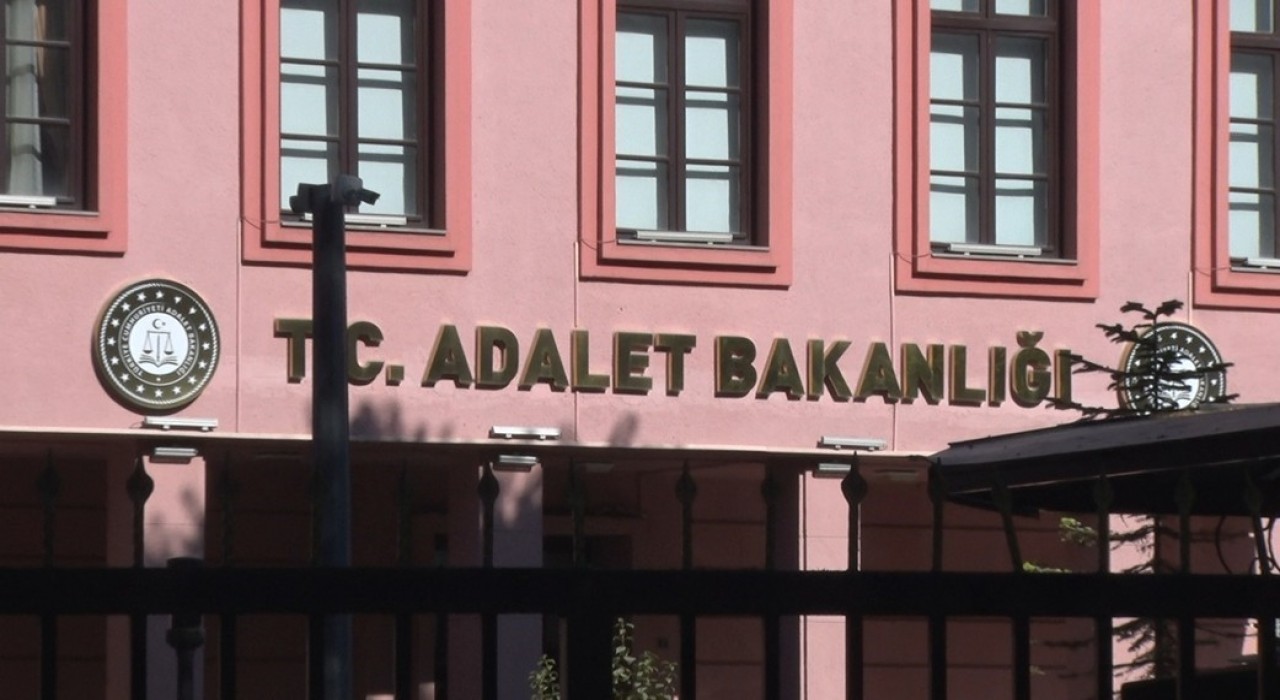 DEM Partiden Adalet Bakanlığına ziyaret