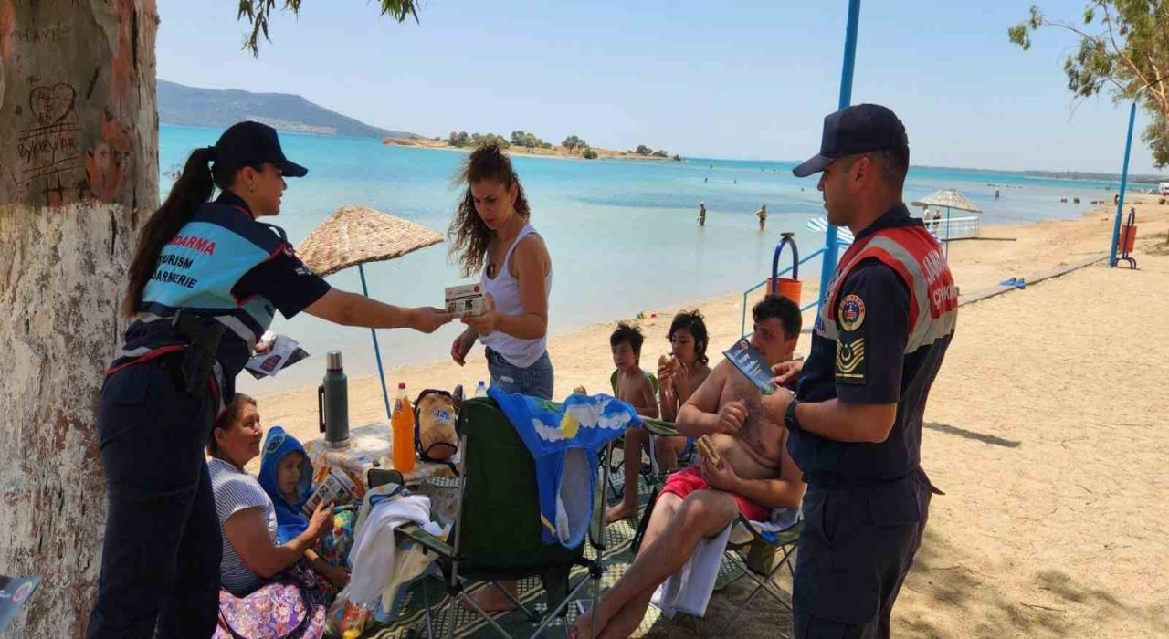 Didimde jandarma ekipleri vatandaşları orman yangınlarına karşı bilinçlendirdi