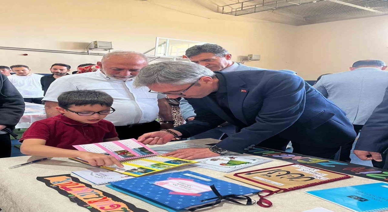 Dilimizin Zenginlikleri Projesi kapsamında sergi açıldı