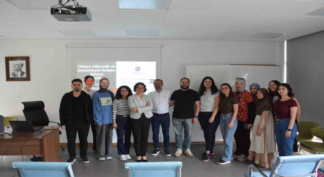 DİLKOMda Türkçe Alternatif Destekleyici ve İletişim Sistemi eğitimi gerçekleştirildi