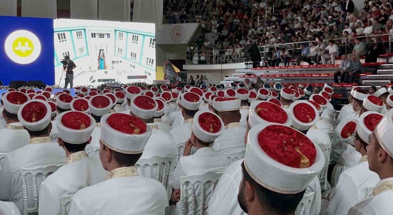Diyanet İşleri Başkanı Erbaş, Konyada Hafızlık İcazet Merasimine katıldı