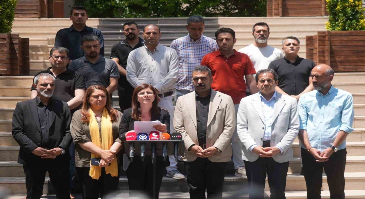 Diyarbakır Büyükşehir Belediye Başkanı Küçükten 4 kişinin hayatını kaybettiği yangına ilişkin açıklama