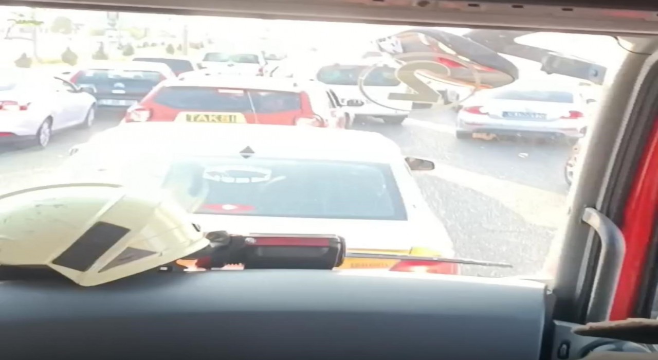 Diyarbakırda yoğun trafik itfaiye ekiplerini engelledi