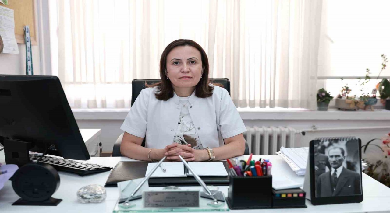 Doç. Dr. Ünüvar: Keneden korunmak için vücudu örten açık renkli uzun kollu giysileri tercih edin
