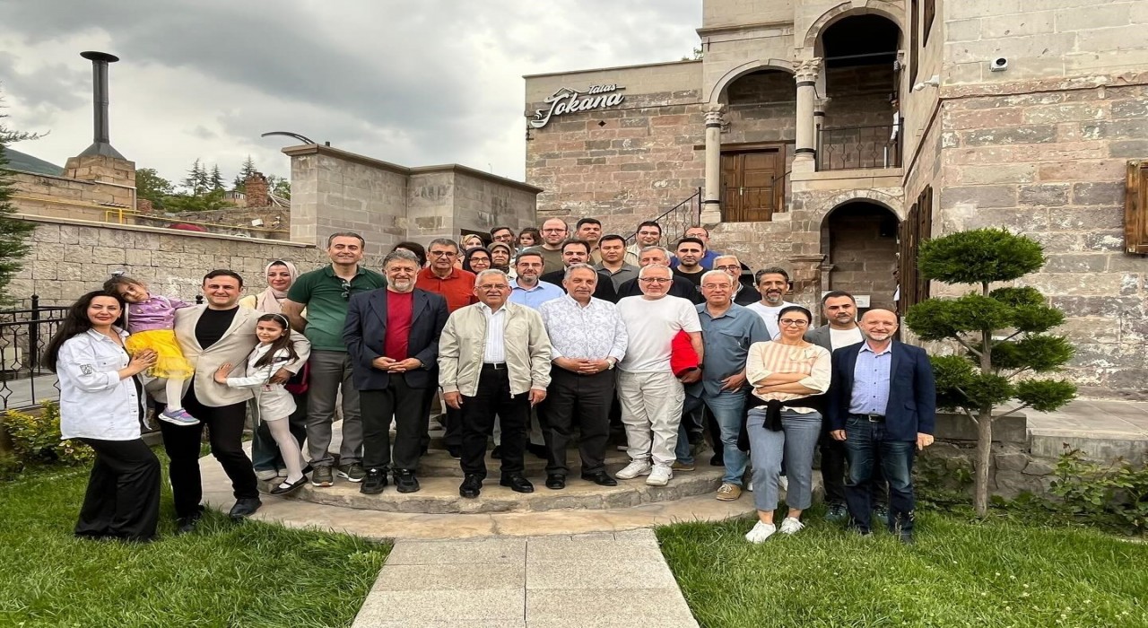 Doktor başkan meslektaşları ile buluştu