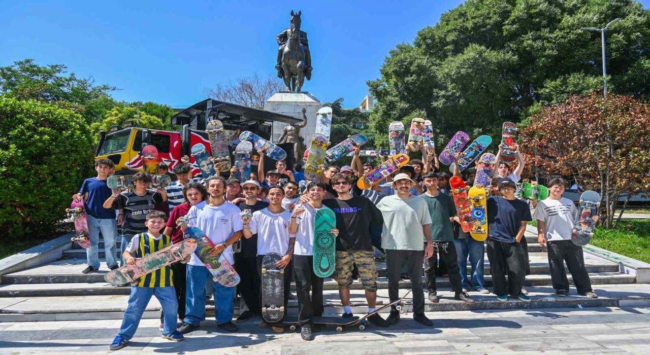 Dünya kaykay günü Beşiktaş belediyesi desteğiyle İnönü Parkında kutlandı