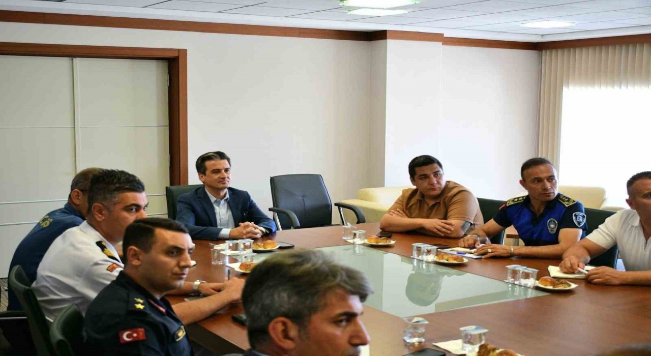 Dünya Motosurf Şampiyonası öncesi Çeşmede koordinasyon toplantısı