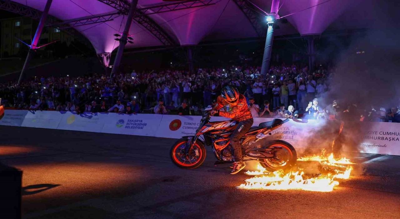 Dünyanın pedalı Sakaryada döndü: Şampiyona festivale dönüştü