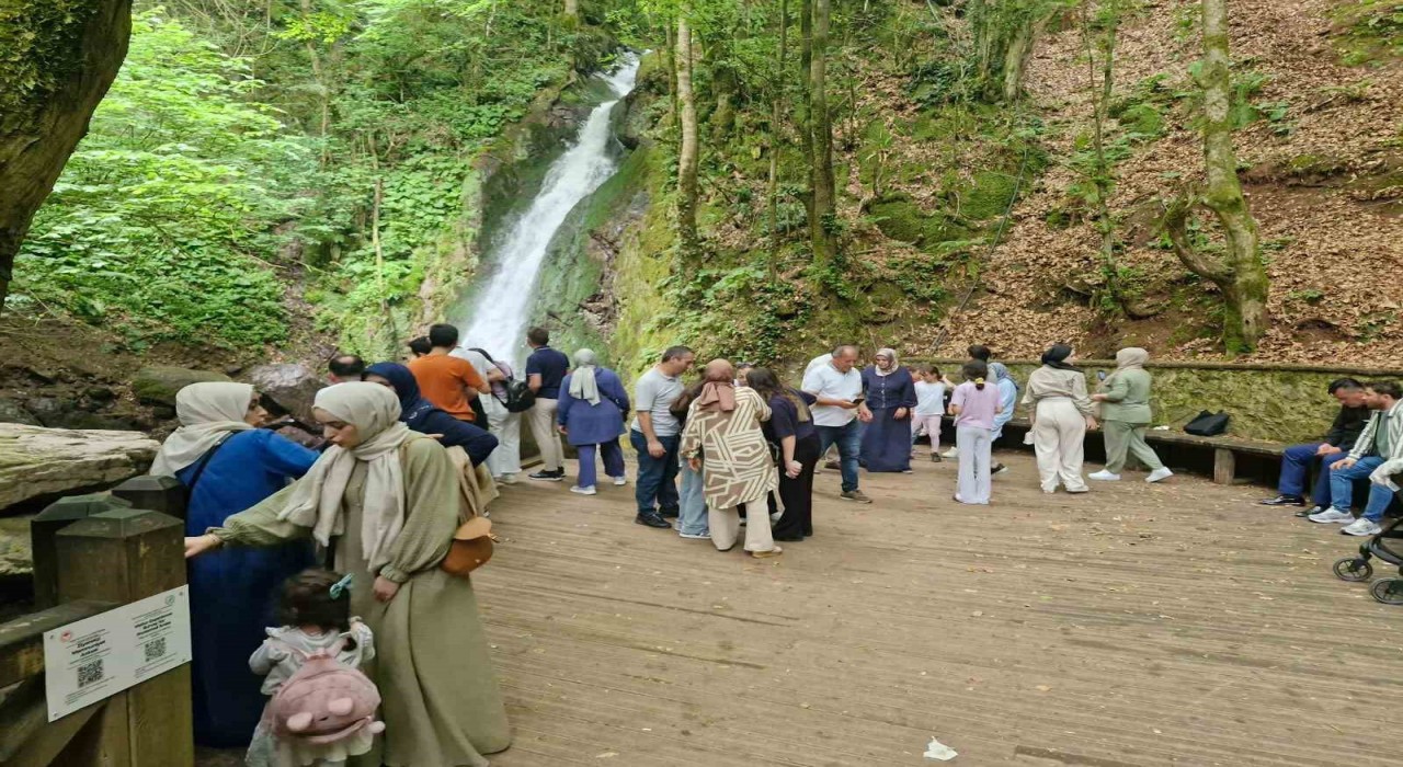 Düzce bayram boyunca 50 binden fazla kişiyi ağırladı