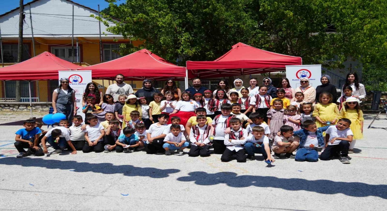 Düzce Bilim Merkezinden karne şenliği