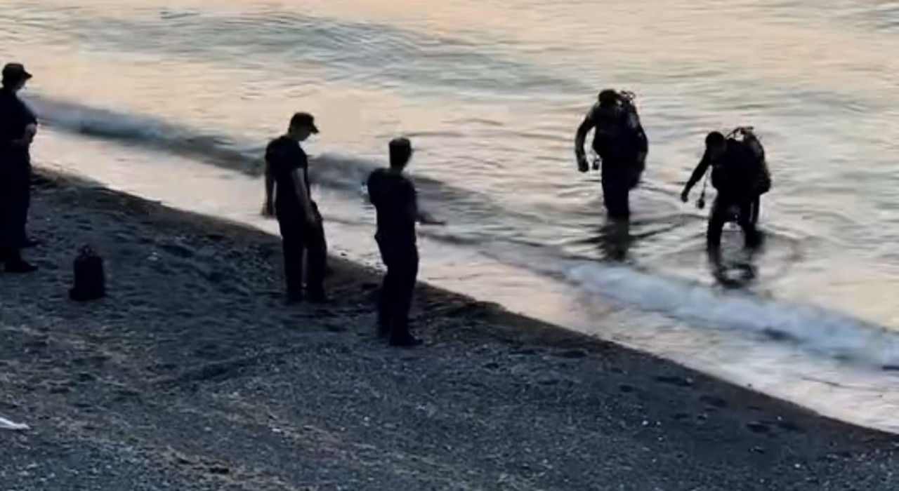 Düzcede denize giren genç sağlıkçı boğuldu