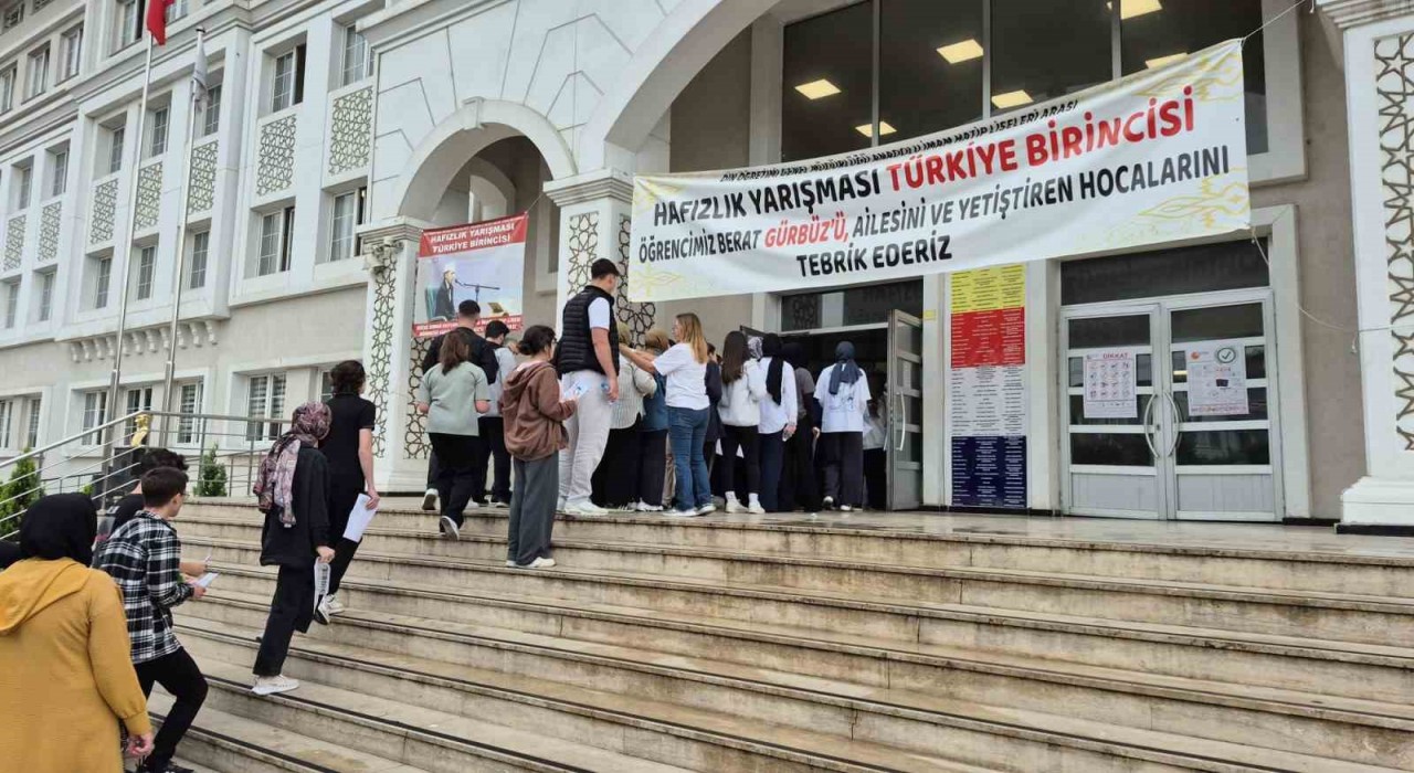 Düzcede nefesler tutuldu YKS heyecanı başladı