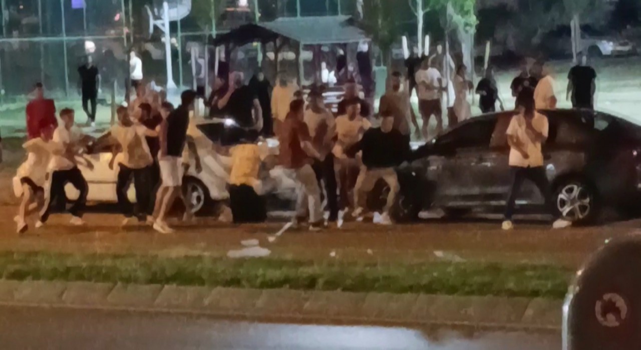 Edirnede gençler arasında yumruklu kavga