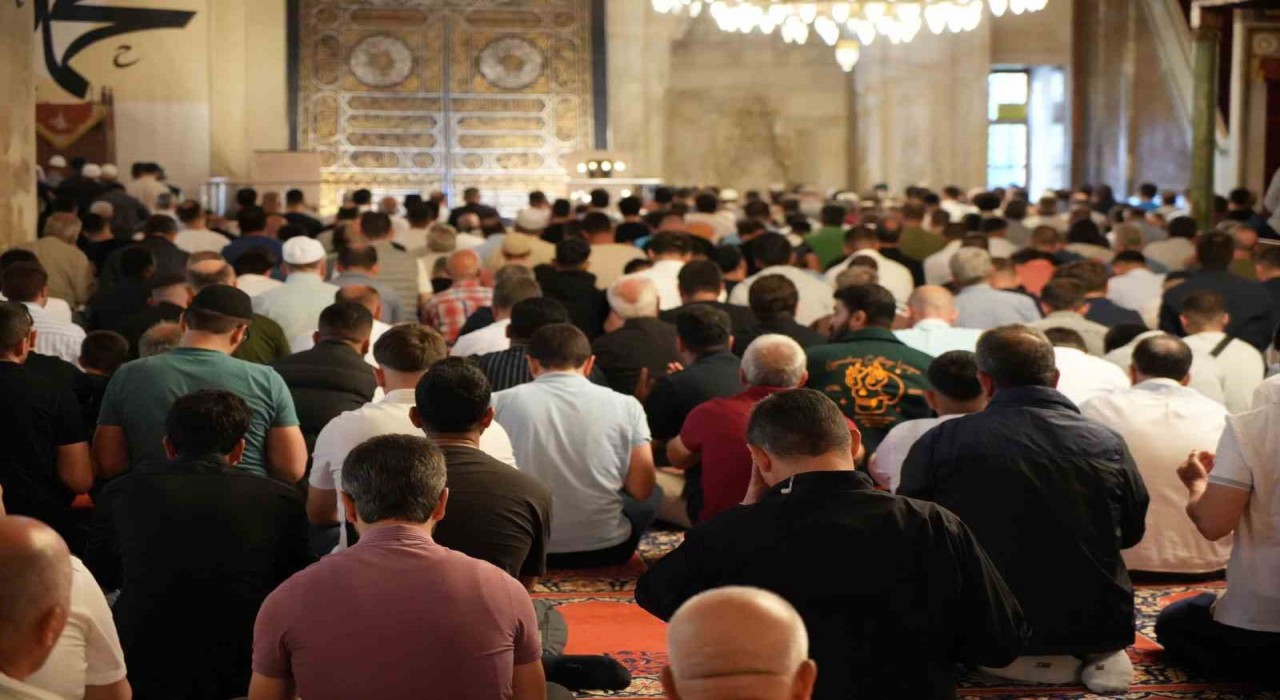 Edirnede Kurban Bayramı namazı coşkusu