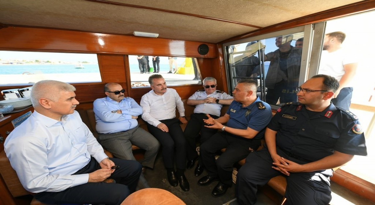 Edremitte Validen ‘Polis Botunda inceleme