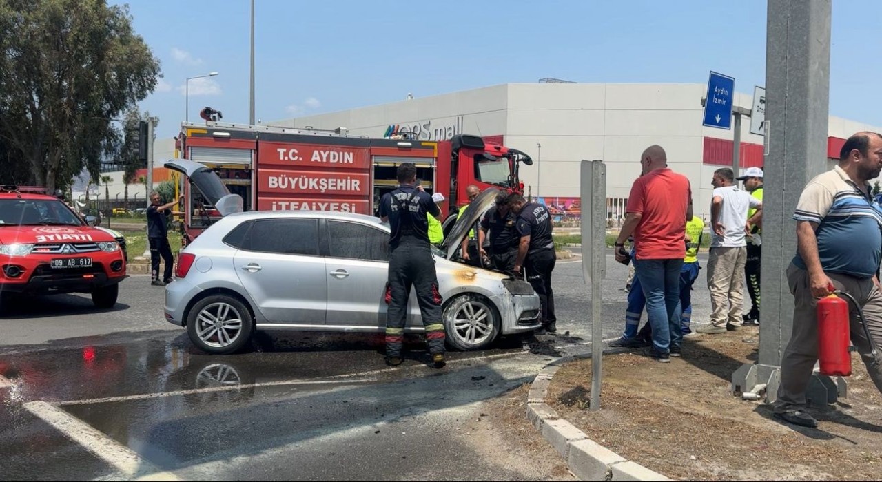 Efelerde test sürüşüne çıkılan otomobil yandı