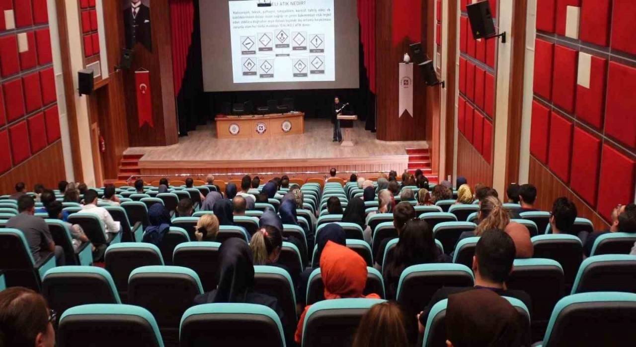Elazığda tehlikeli madde ve tıbbi atık yönetimi eğitimi