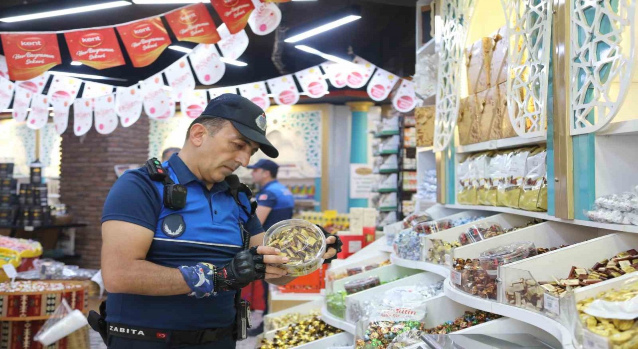 Elazığda zabıta ekipleri, bayram denetimini artırdı