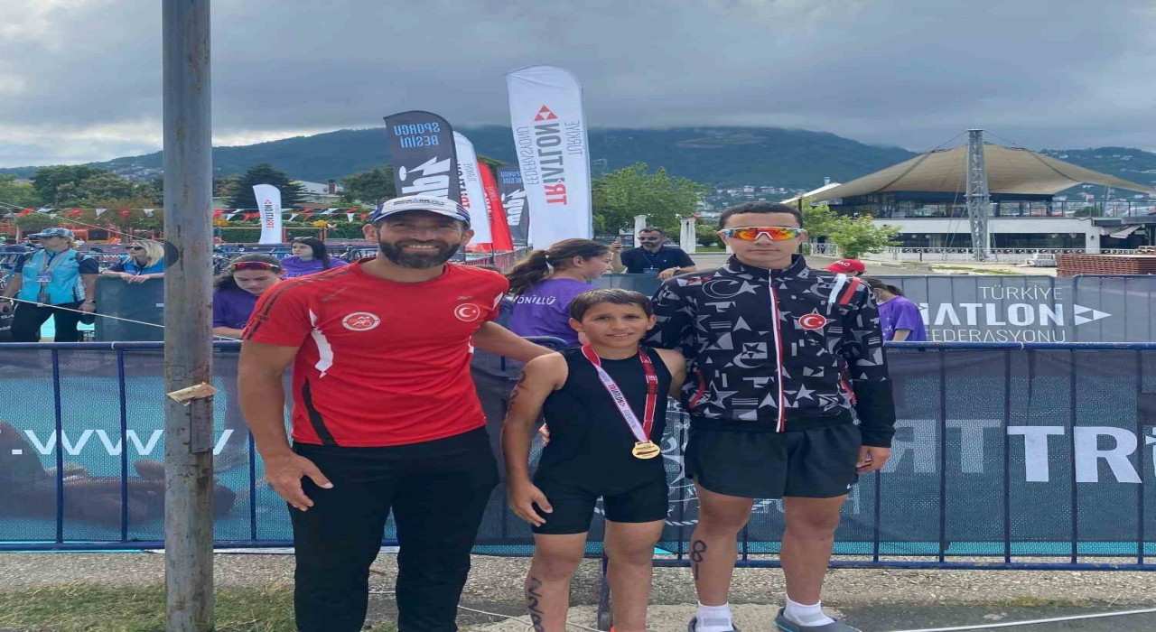 Elazığın triatlonda ilk derecesi