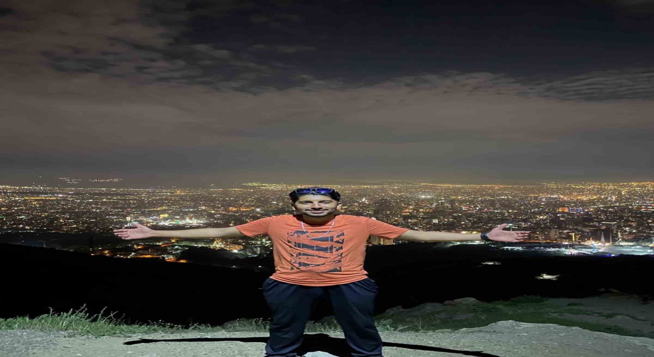 Elazığlı Türk gezgin Şahinoğlu: İnsanlar tedirgin, dualarınızı bekliyoruz