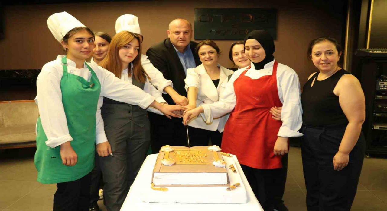 Elite Worldden ayın personeli etkinliği