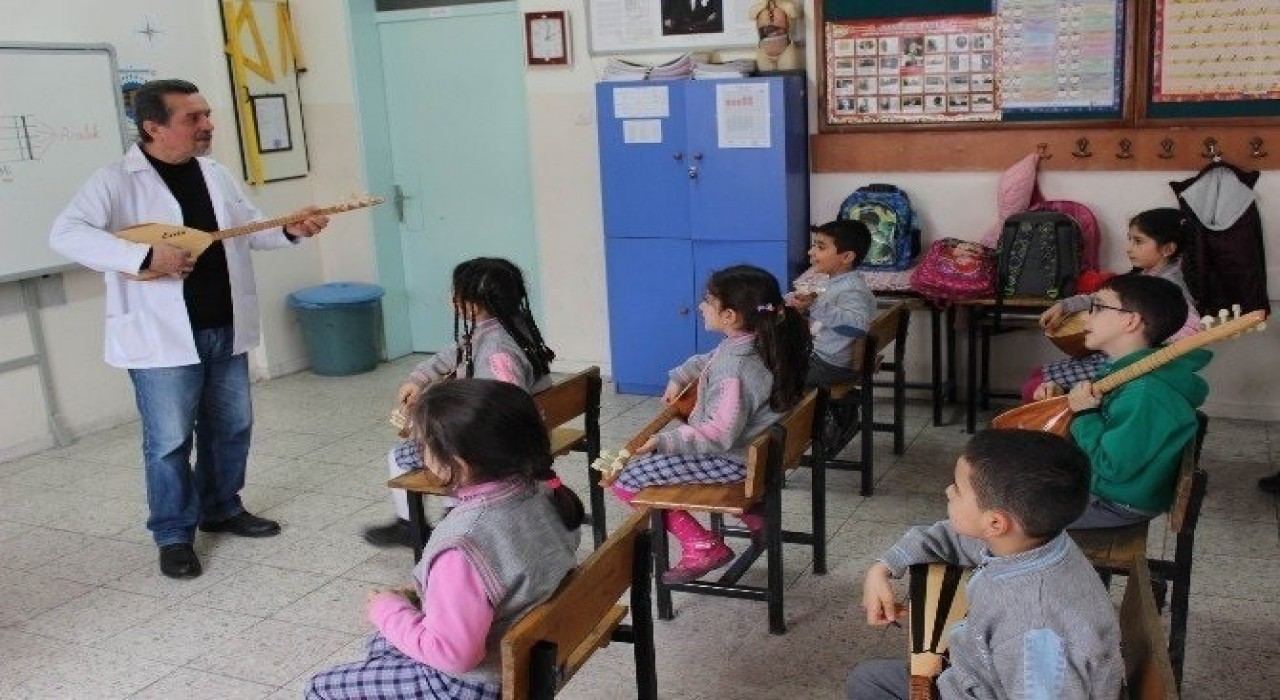 Emekli öğretmen Şevket Akardan yeni roman