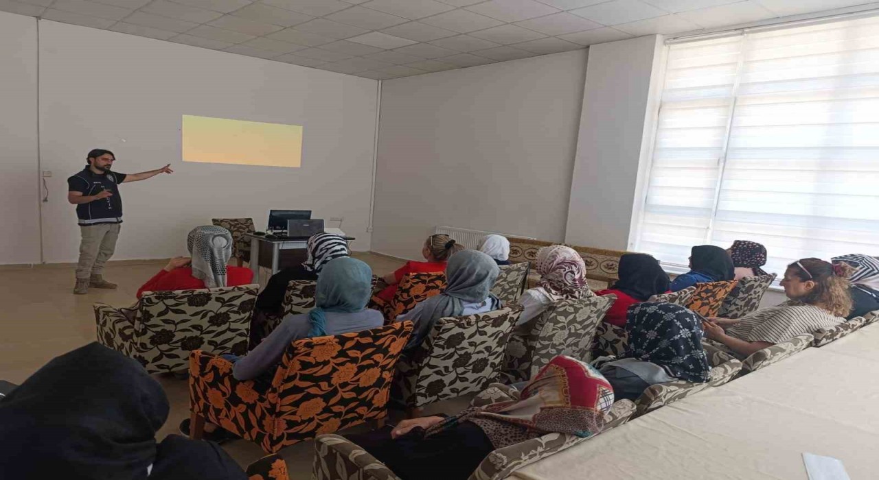 En iyi polis annedir eğitimi Vefa Konağında verildi