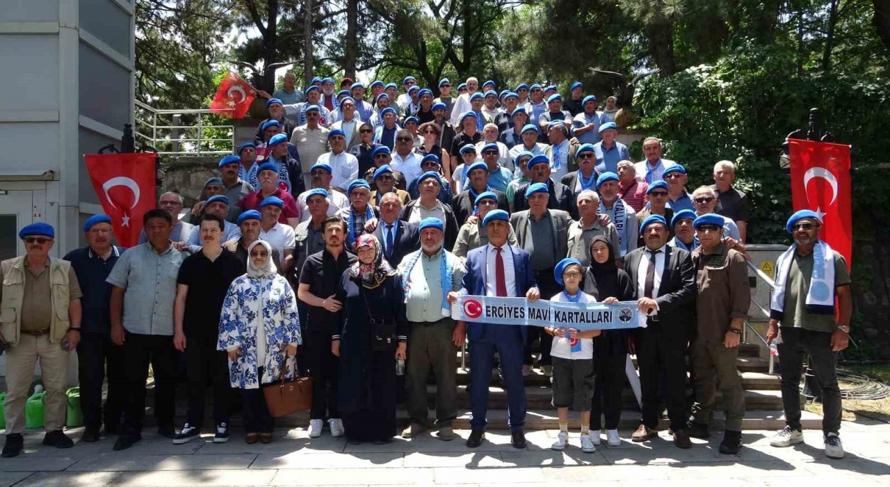 Erciyes Mavi Kartalları, Kütahyada şehit aileleriyle buluştu