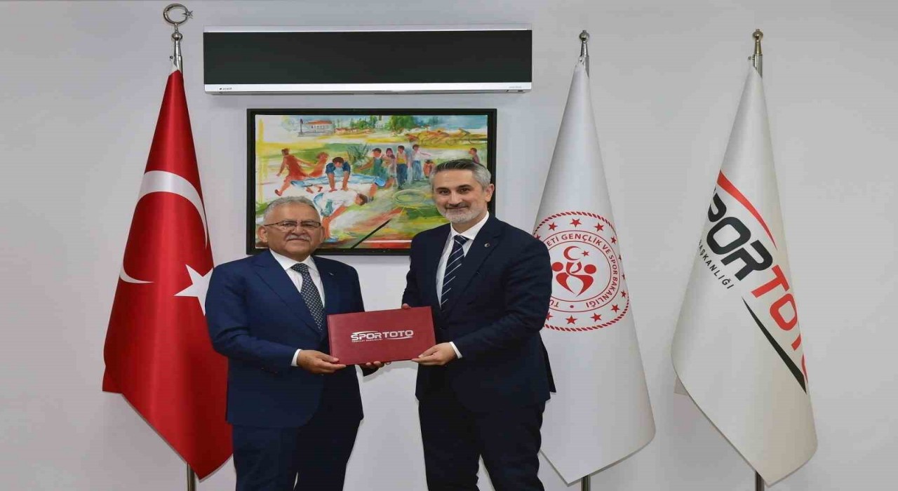 Erciyes Yüksek İrtifa Merkezine atletizm pisti yatırımı